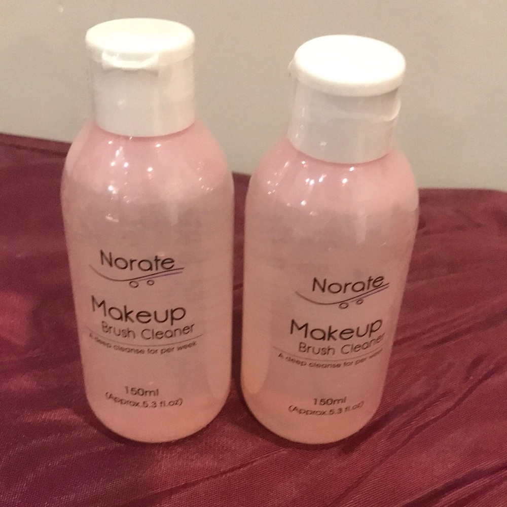 Makeup Brush Cleaner Norate